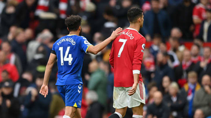 MANCHESTER UNITED TOLD TO FORGET THE TOTLE AFTER A SUB PAR DISPLAY AGAINST EVERTON