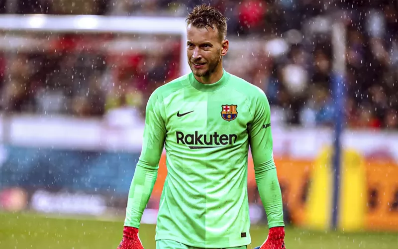 Arsenal interested in signing Barcelona's Neto?